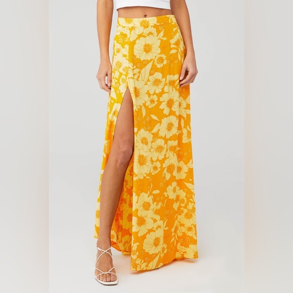 XIX PALMS GOLD COAST FESTIVAL SKIRT. NWOT! XS - Picture 1 of 5